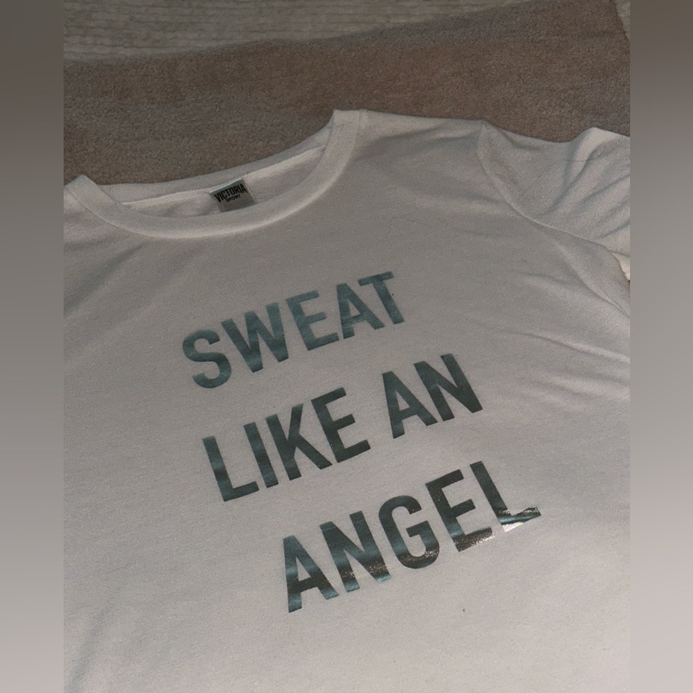 Victoria Sport Tee